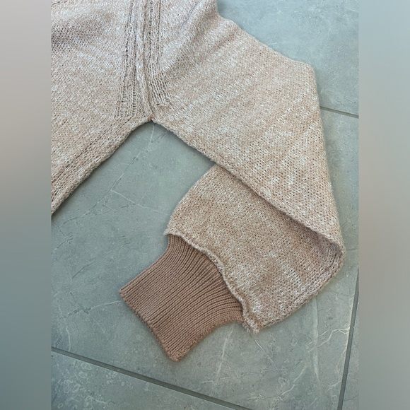 NWT Hem & Thread Women’s V-Neck Knit Sweater Bubble Sleeve - Picture 9 of 9